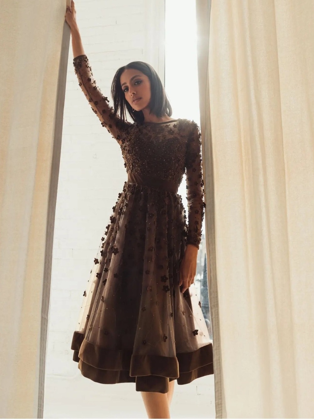 Mac Duggal Brown Embellished Velvet Trim A-Line Midi Dress | Size 2 | NWOT - Picture 4 of 14